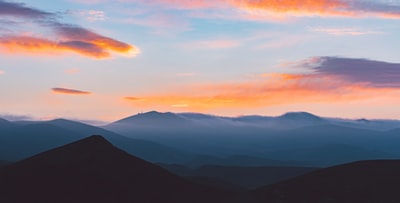 白天山景